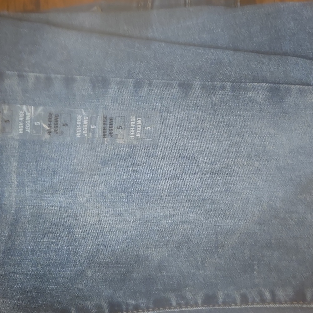 High Rise Ultimate Jegging - Picture 3 of 3